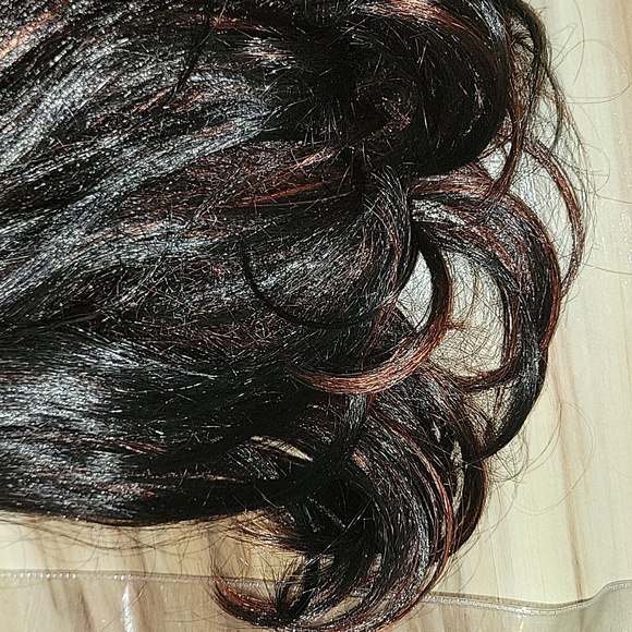 NWOT Drawstring Ponytail - Picture 2 of 10